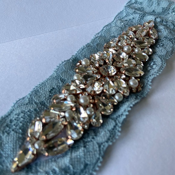 Crystal Rhinestone Garter - Picture 4 of 4